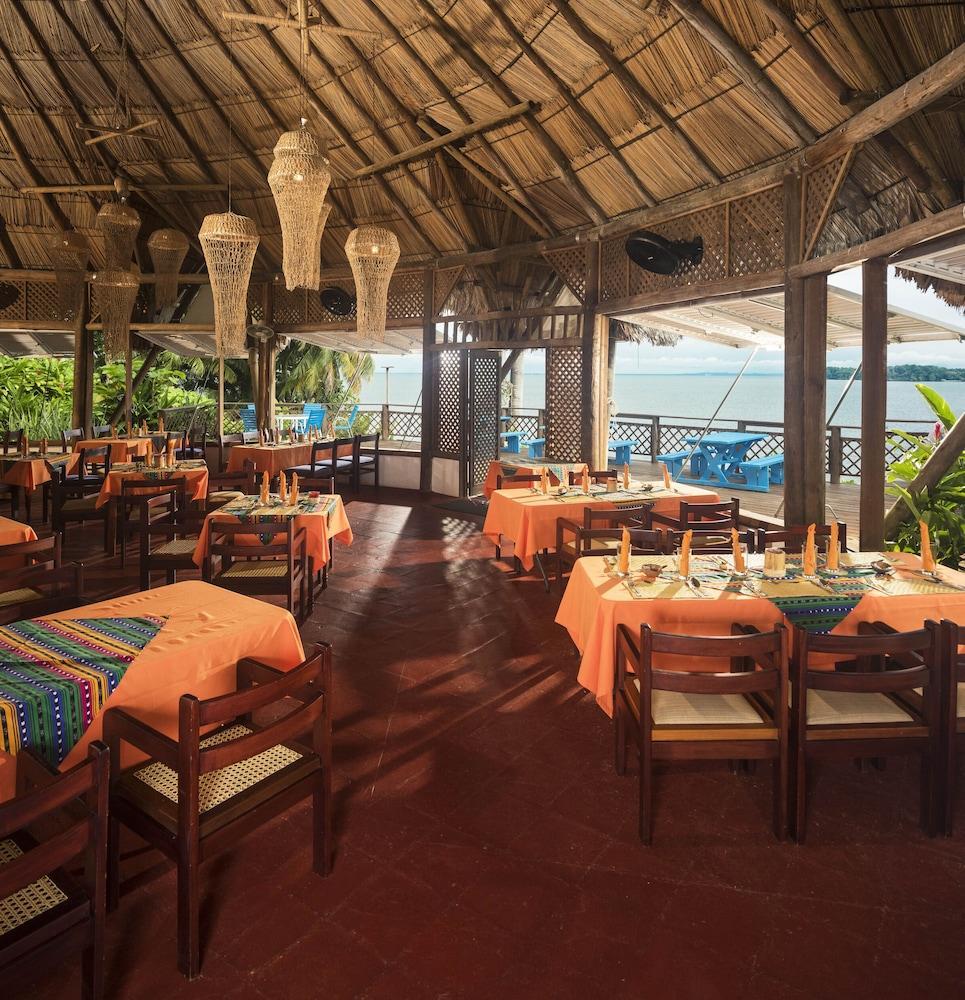 Villa Caribe Livingston Exterior photo
