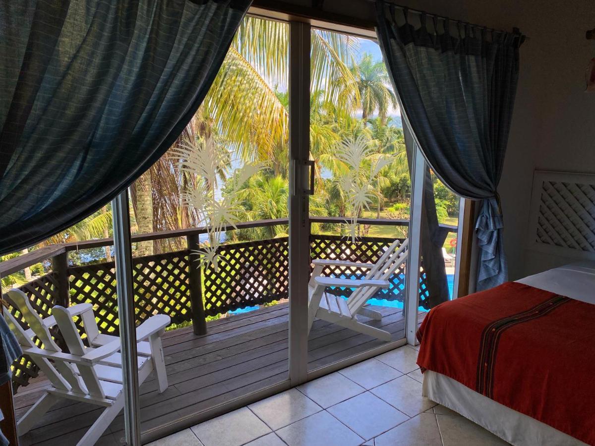 Villa Caribe Livingston Exterior photo