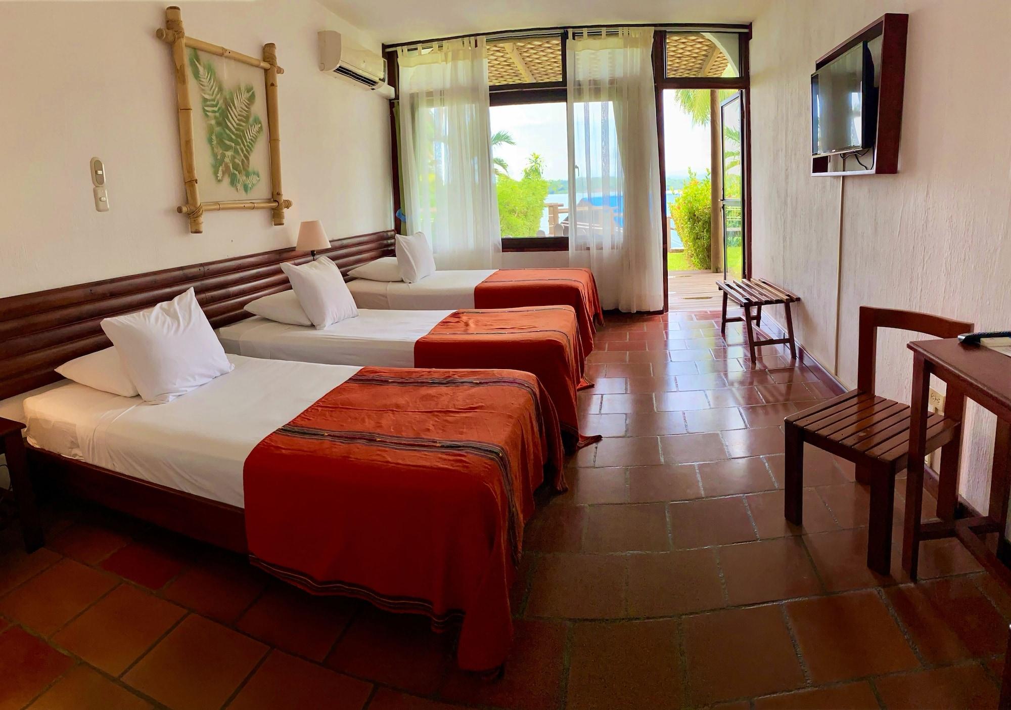 Villa Caribe Livingston Exterior photo