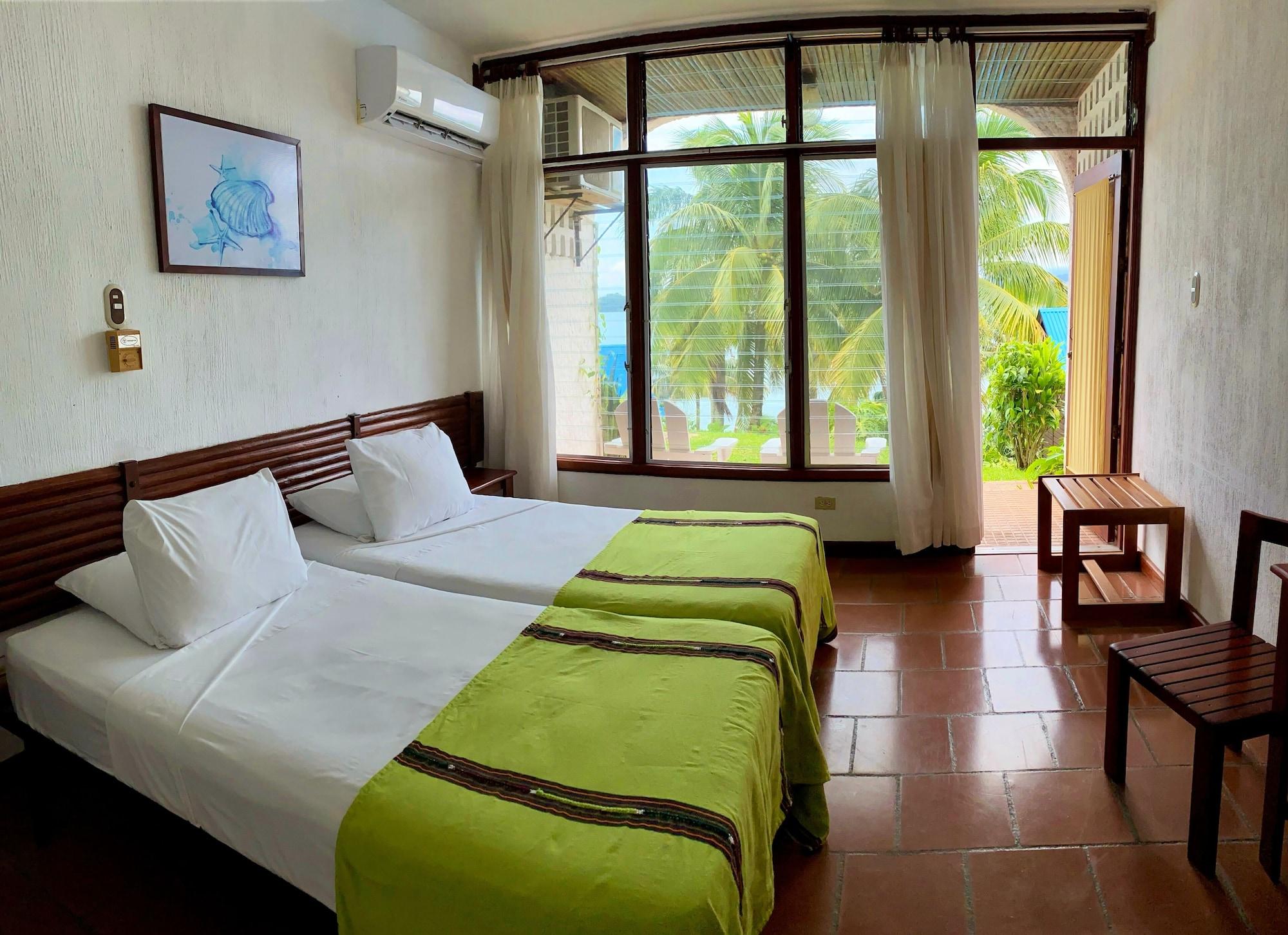 Villa Caribe Livingston Exterior photo