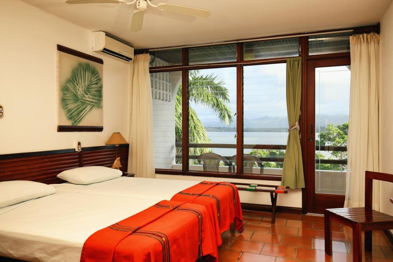 Villa Caribe Livingston Exterior photo