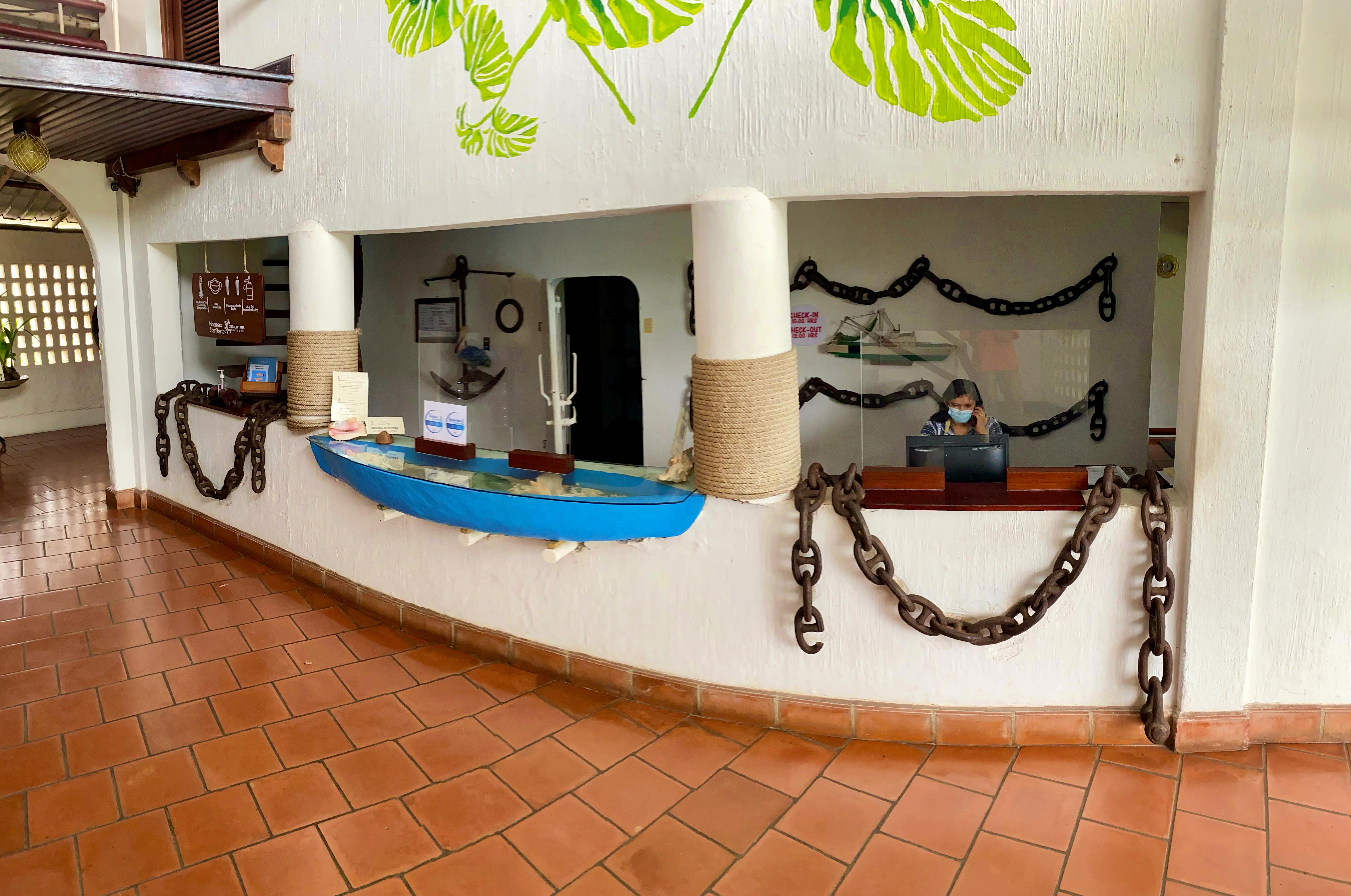 Villa Caribe Livingston Exterior photo