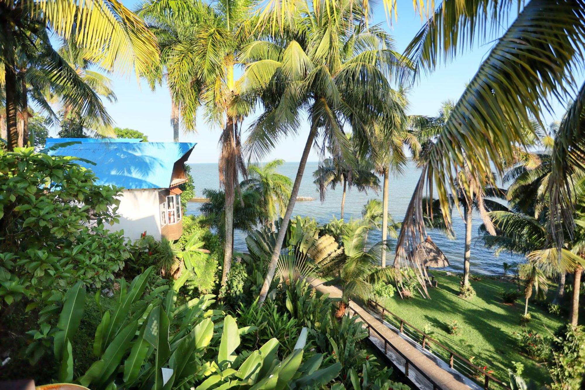 Villa Caribe Livingston Exterior photo